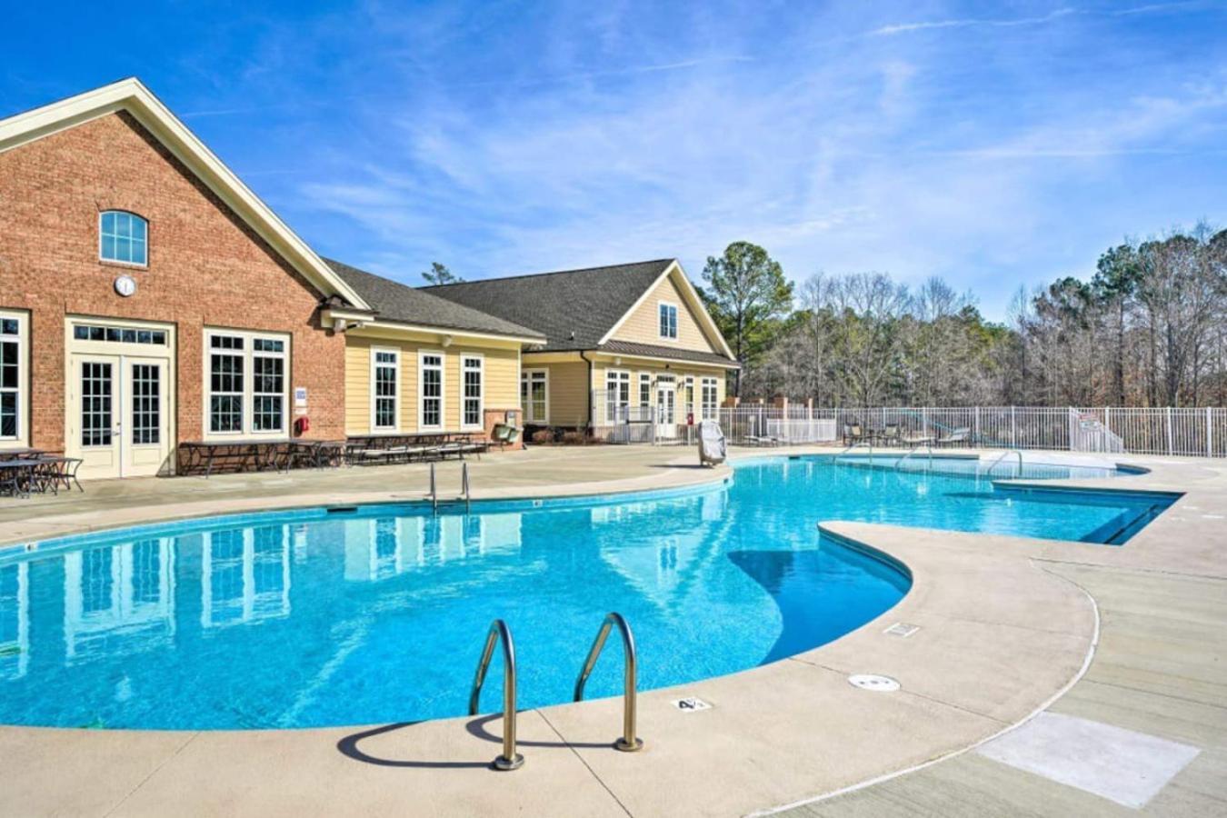 The Villas Buckingham 10 Mins To Rdu Airport Duke Downtown Дарем Екстер'єр фото