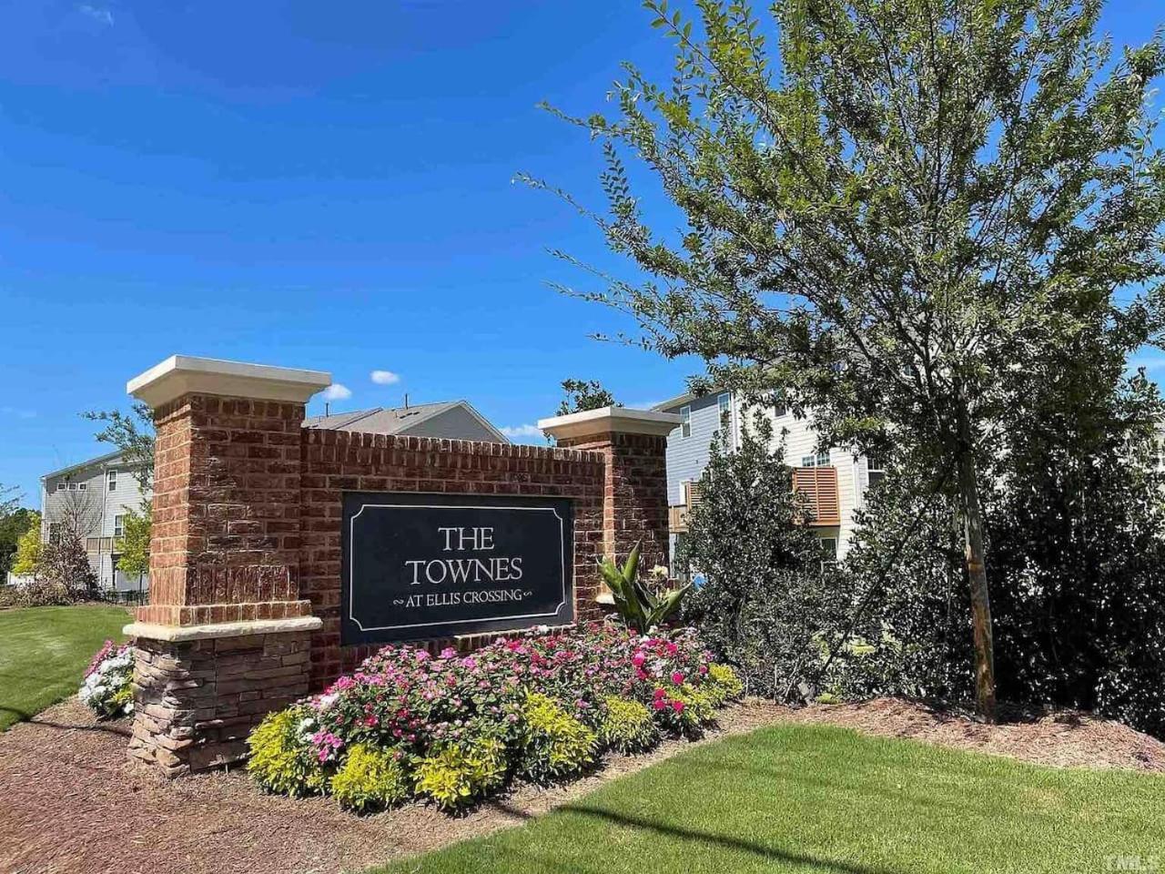 The Villas Buckingham 10 Mins To Rdu Airport Duke Downtown Дарем Екстер'єр фото